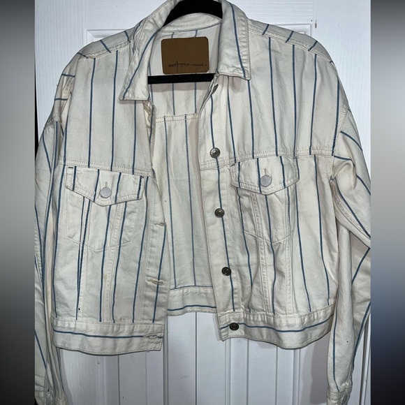 AEO Denim Jacket - Picture 1 of 3